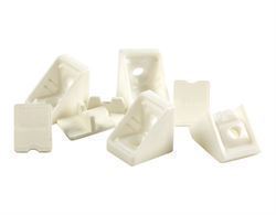 Samleklods - Møbelbeslag i hvid.  * Mål: 20 x 20 x 18 mm